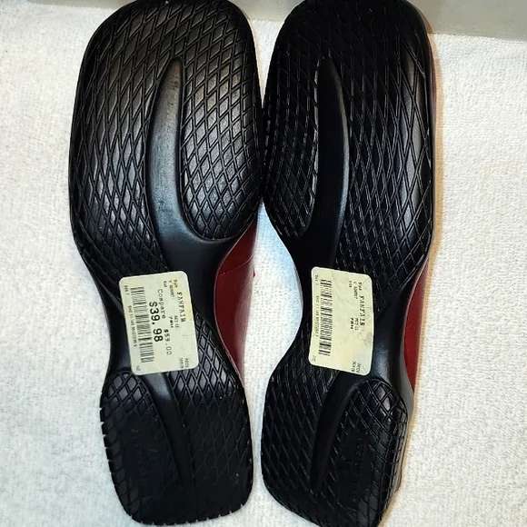 Women's Anne Klien - Picture 7 of 9